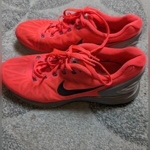 Nike Running shoes Size 8.5 pink